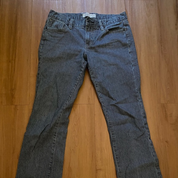 Old Navy Vintage Blue and White Stripped Jeans - wide/flare leg - Picture 1 of 4